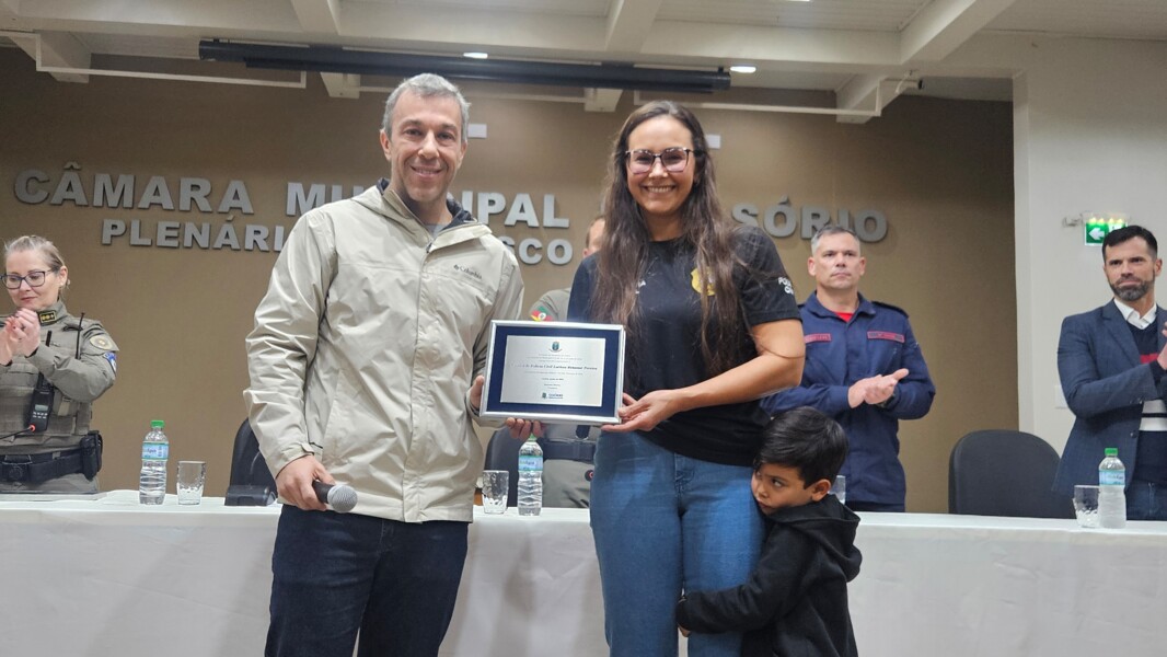 4- Escrivã de Polícia Civil Larissa.jpg