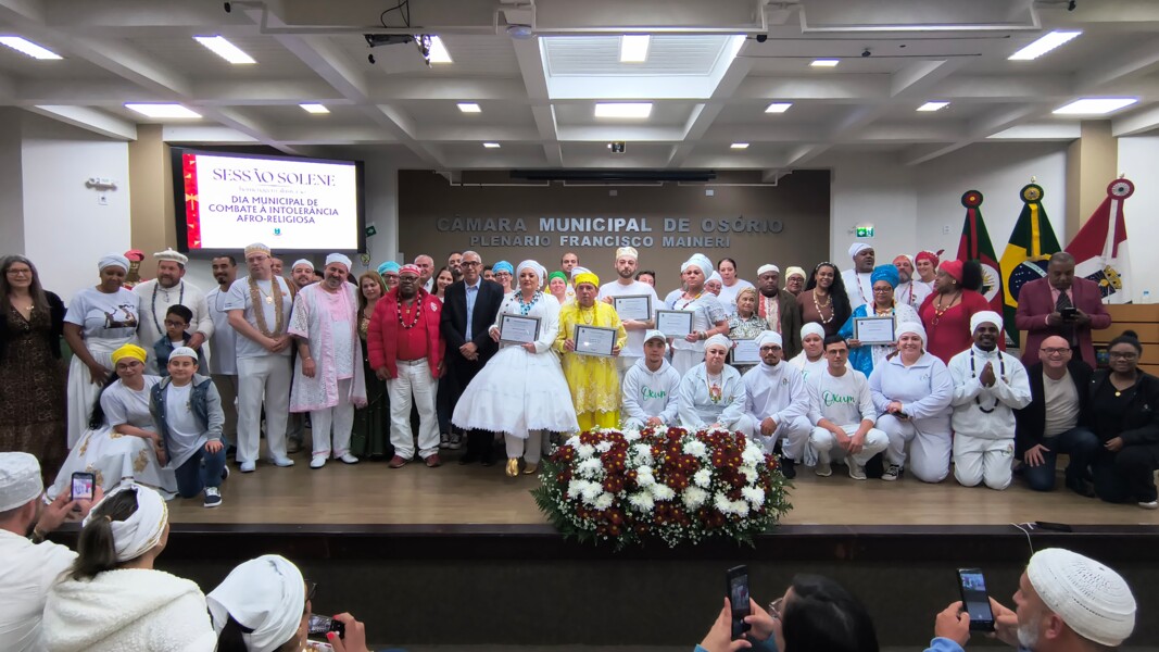 dia-municipal-de-combate-a-intolerancia-afro-religiosa-e-celebrado-em-sessao-solene