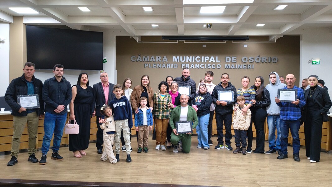 9- Turma da manutenção e iluminação.jpg