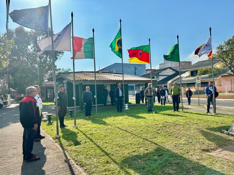 presidente-do-legislativo-acompanha-abertura-da-semana-da-patria-de-osorio