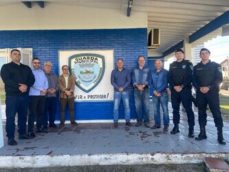 vereadores-visitaram-sede-da-guarda-municipal-de-tramandai