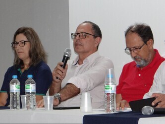legislativo-osoriense-prestigia-abertura-do-xi-forum-municipal-de-educacao