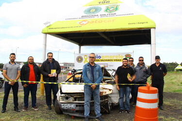 legislativo-participa-de-acao-alusiva-ao-maio-amarelo