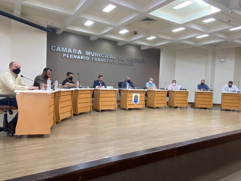 sessao-extraordinaria-aprova-projeto-que-autoriza-credito-especial-na-secretaria-da-saude-para-execucao-do-programa-saude-do-educando
