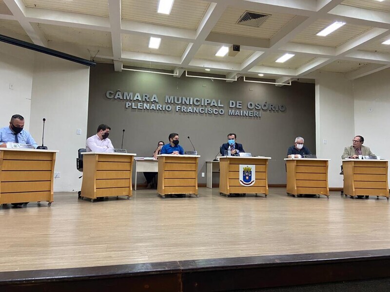 sessao-ordinaria-aprova-seis-projetos-de-lei