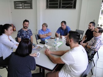 vereadores-encaminham-pedido-de-asfaltamento-na-baixada