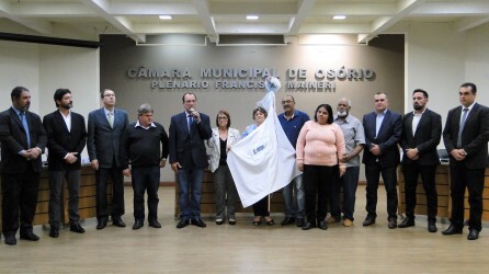 em-sessao-vereadores-receberam-os-festeiros-da-festa-em-louvor-a-nossa-senhora-do-rosario-e-macambique
