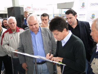 vereadores-estiveram-presentes-na-solenidade-que-deu-inicio-a-duplicacao-da-ers-030