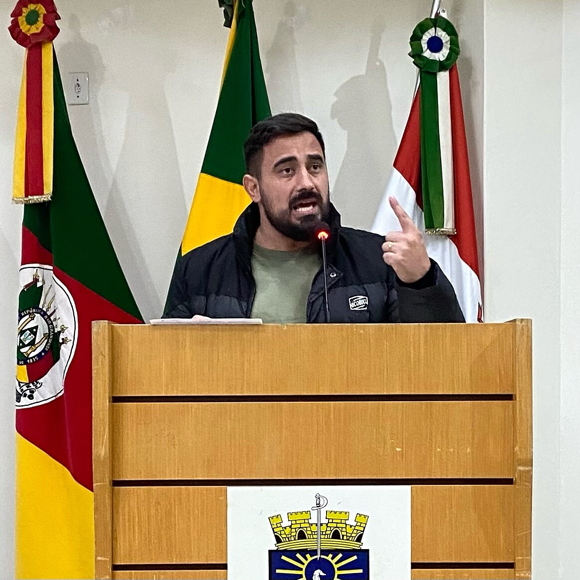 ➡ Vereadores aprovaram dois projetos de lei em sessão ordinária 5.jpg