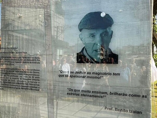 📌 Legislativo acompanha inauguração de totem em homenagem ao Professor Benito Izolan 2.jpg