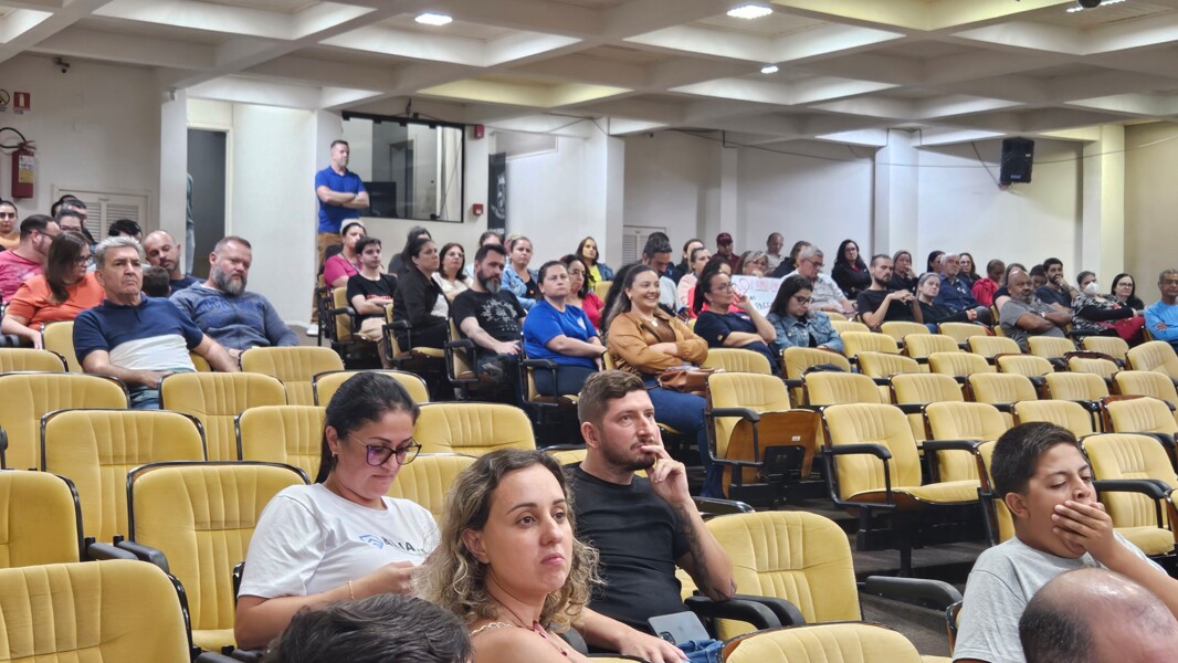 Público na Sessão (2).jpg