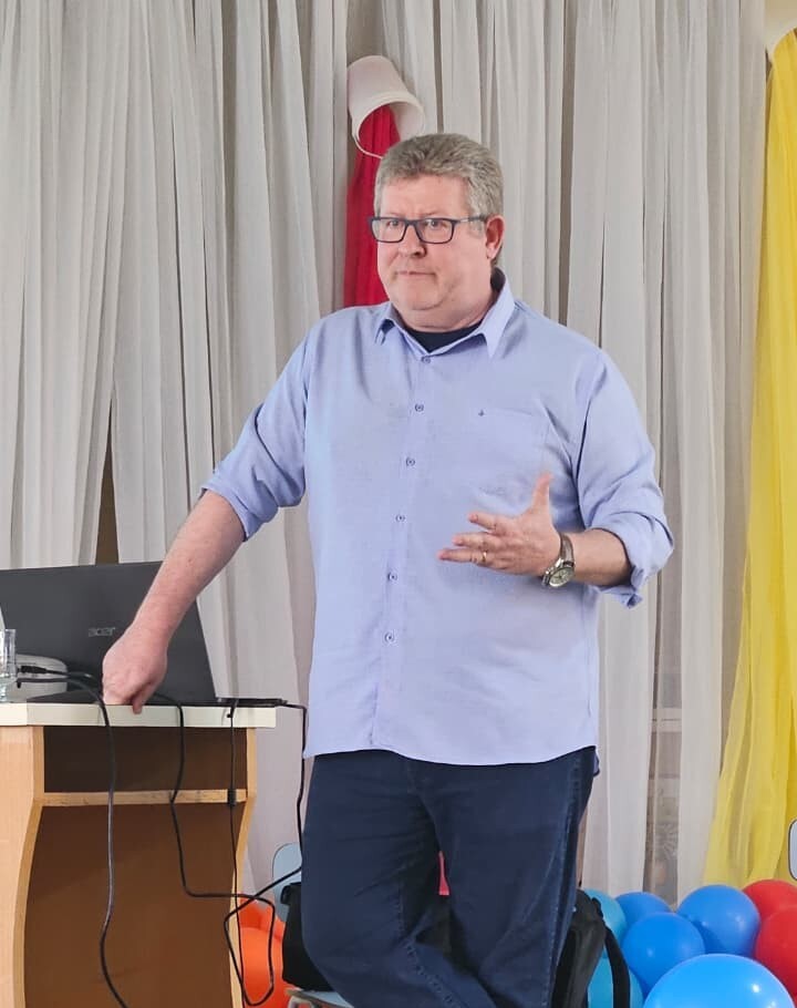 Dr. André.jpg