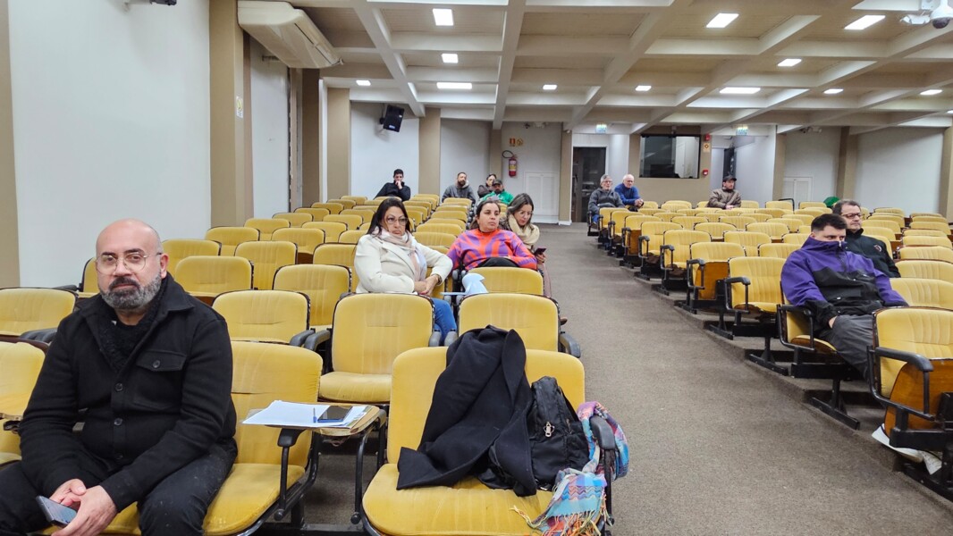 Público e assessores.jpg